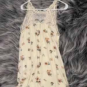 Lace too short dress